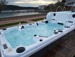 Fiberglass Spa Pool Manufacturer in Vadodara